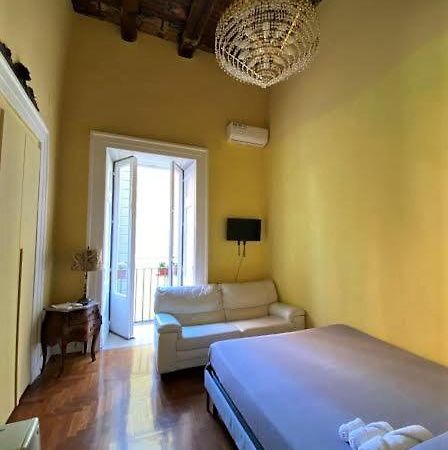 Il Salotto B&B Naples Extérieur photo