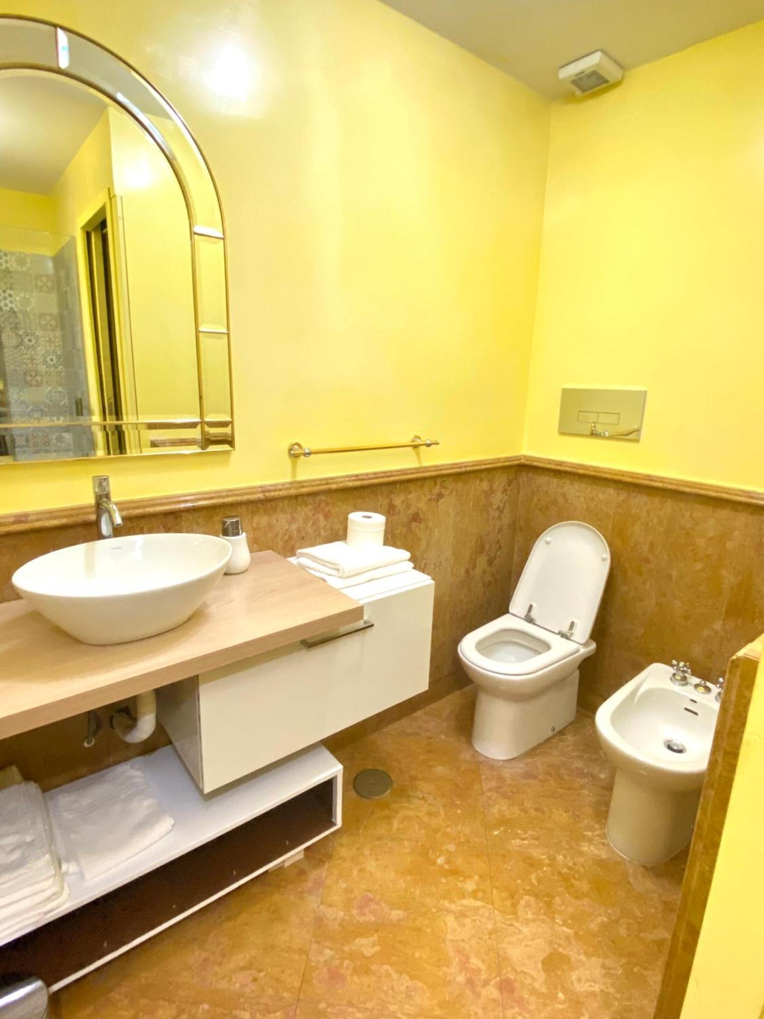 Il Salotto B&B Naples Extérieur photo